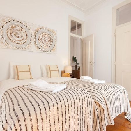 Tejo Vintage Three-Bedroom Apartment - By Lu Holidays Lisboa Dış mekan fotoğraf