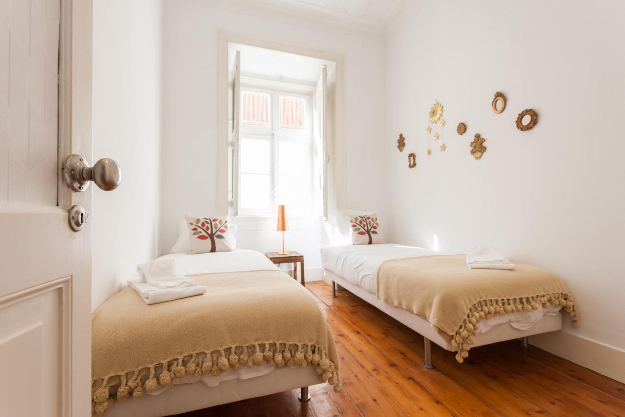 Tejo Vintage Three-Bedroom Apartment - By Lu Holidays Lisboa Dış mekan fotoğraf
