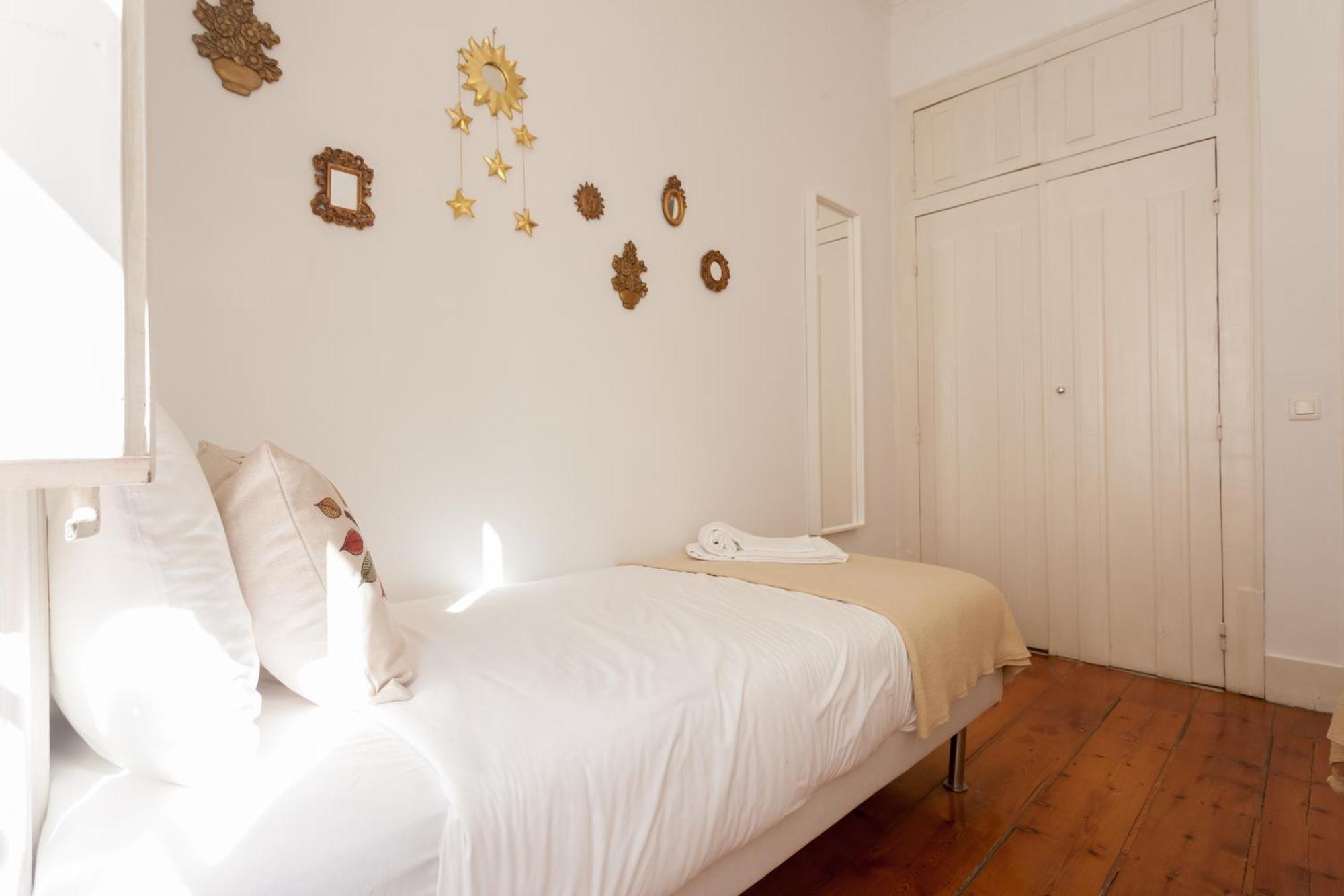 Tejo Vintage Three-Bedroom Apartment - By Lu Holidays Lisboa Dış mekan fotoğraf